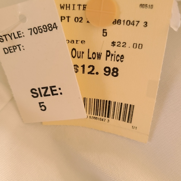 Spring Street Capris - Picture 6 of 8